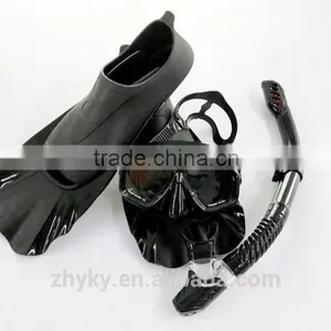 Adult's Fashionable Diving Mask and Snorkel Set and Swim Fins thumbnail-5
