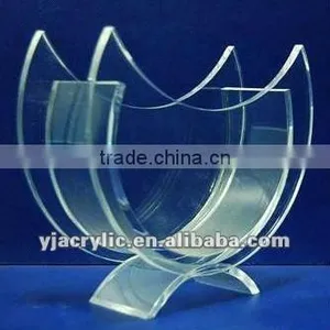 Acrylic Vase thumbnail-1