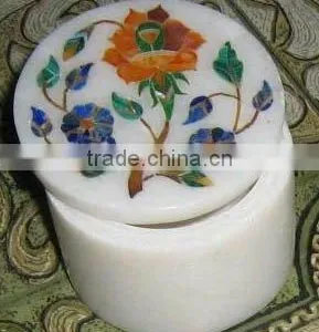 Round Pill Fashionable Box thumbnail-1