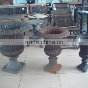 Hot Sale Cast Iron Metal Garden Flower Pot Urn Planter thumbnail-4