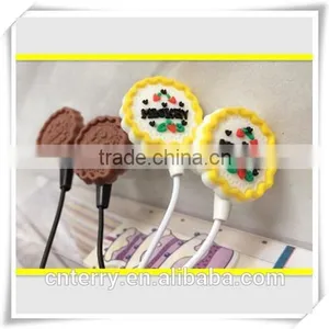 Promotion Cake Style Music Stereo Earphones thumbnail-1