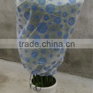 Snow Printing PP Non Woven Plant Cover thumbnail-1
