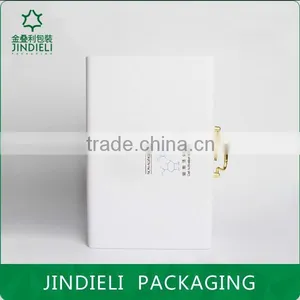 Beautiful White Leather Cosmetic Box Packaging thumbnail-4