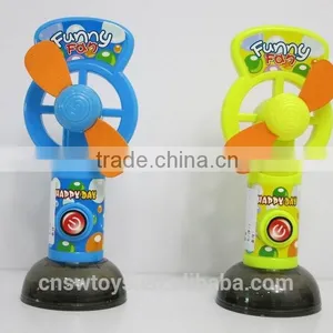 Plastic Fan Candy Toy thumbnail-1