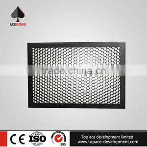Novel Carving Pattern Aluminum Perforated Panel Balcony thumbnail-1