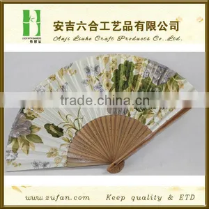 OEM Hot-selling Flower Bamboo Hand Fan thumbnail-1
