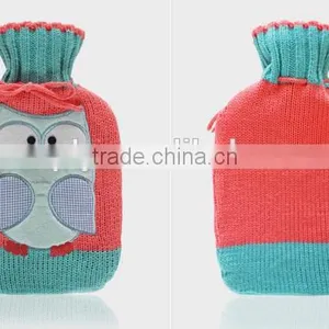 BS Standard PVC Hot Water Bottle Cross-hatched With Knitted Cover 750ml thumbnail-1