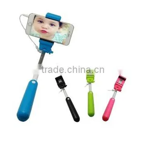 Wireless Monopod Handheld Selfie Stick thumbnail-4
