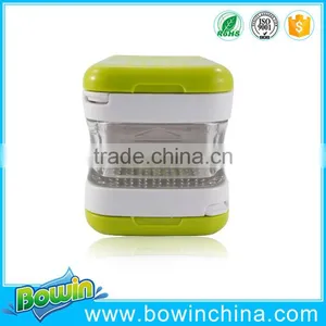 2016 New Arrival Plastic Garlic Peeler for Kitchen as Sale on TV thumbnail-3