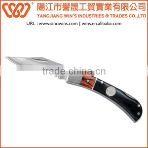 Classics Folding Pocket Knife thumbnail-1
