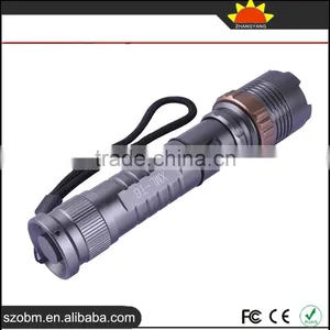 Wholesale OEM Focus Adjustable XM-L T6 LED 920 Lumens Flashlight Torch thumbnail-2