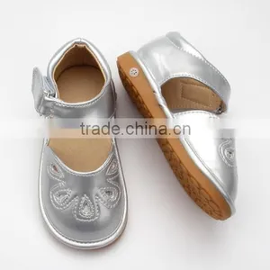 High Quality Wholesale Squeaky Kids Shoes Musical Kids Shoes With Sound thumbnail-5