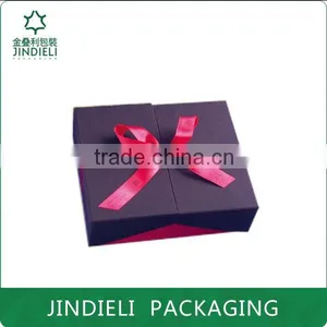Beautiful Double Door Opened Cosmetic Paper Box With Ribbon thumbnail-1