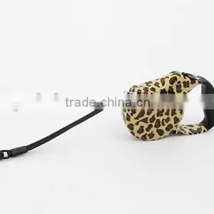 Hot Sale Wholesale Leopard Auto Retractable Wireless Dog Leash thumbnail-2
