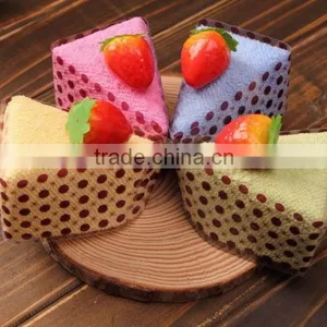 Wholesale Soft Cotton Lovely Tiramisu Cake Towels Party Gifts Wedding Favors Towel thumbnail-2
