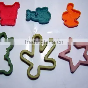 Custom-made Cake Injection Mould thumbnail-1