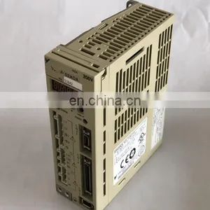 Yaskawa 3kw Sigma 5 ac Servo Motor Driver SGMGH-30ACA61+SGDM-30ADA For Cutting Machine thumbnail-1