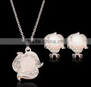 Rose Form the European and American Necklaces Earrings Bridal Wedding Banquet Set Wedding Dress Accessories thumbnail-2