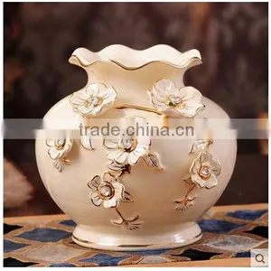 Luxury European Round Gold Table Ceramic Vase for Wholesale thumbnail-2