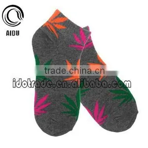 Fashion Colorful Leaves Custom Tube Ankle Socks thumbnail-1
