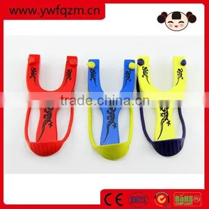 Best Sell Colorful Wooden Hunting Chinese Slingshot thumbnail-1