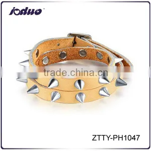 2016 Wholesale Rock Rivet Bracelet Design thumbnail-1