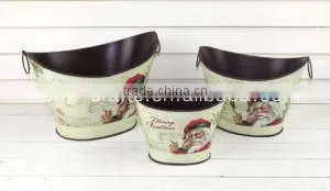 Santa Clause Face Decorative Metal Tub for Christmas Garden Decoration thumbnail-1