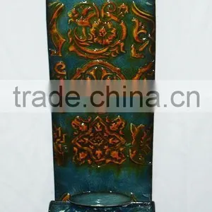 Decorative S-shape Candle Holder thumbnail-1