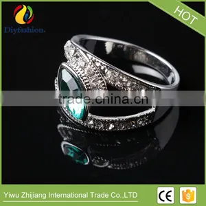New Fashion Jewelry Beautiful Gold Crystal Rings For Women Love Engagement Ring Wedding Party Gift thumbnail-4