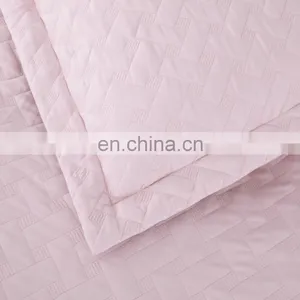 Fashion European And American Style King Bedroom Polyester Pink Adult Quilt Set thumbnail-5