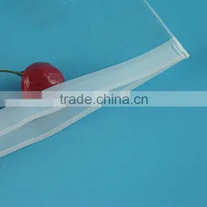 Degradable Material PVC Zip Lock Bags Clear Makeup Bags With Zipper thumbnail-4