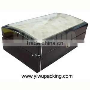 Wooden Perfume Box thumbnail-1