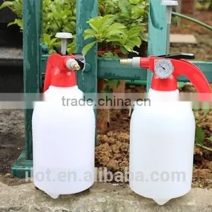 2L Mini Pressure Sprayer With Pressure Gauge and Safety Valve thumbnail-4