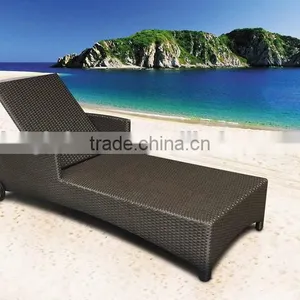 Adjustable Outdoor Rattan Day Bed Pool Side Wikcer Sun Lounger thumbnail-1