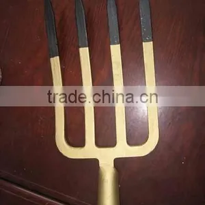 STEEL GARDEN FORK thumbnail-1