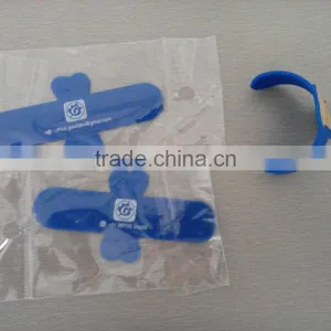2015 Lottie New Product Touch-U Silicone Mobile Phone Holder/stand/support thumbnail-4