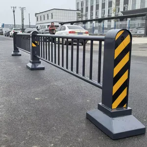 Hot Dip Galvanized Municipal Guardrail, 2.5mm Thickness, 4320mm Length, 310mm Height, Compliant With EN 1317 Standard thumbnail-2