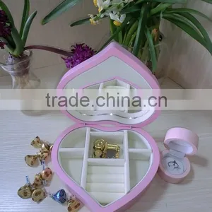Luxury Varnished Lacquer Heart Shaped Jewelry Music Candy Chocolate Wooden Box Wooden Music Box thumbnail-6