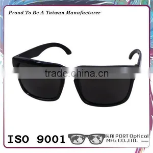 Fashionable ce Sunglasses thumbnail-2