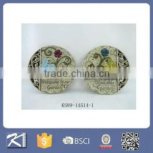 Cement Garden Round Stepping Stone thumbnail-4