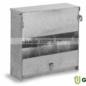 Rabbit Feeder 3 Holes With Lid thumbnail-1