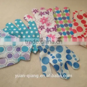Skin Care Exfoliating Round Dots Body Bath Glove thumbnail-1