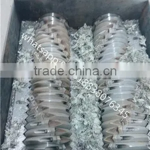 Automatic Type 25 Blades Waste Plastic Two Shaft Shredder Machine thumbnail-4