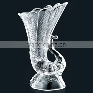 Lead Free Peafowl Shape Crystal Glass Flower Vase for Home Decoration thumbnail-3