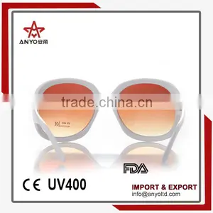 China Wholesale Good Quality New Design Promotional Sunglasses thumbnail-1