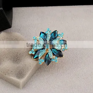 Multi Crystal Gold Ring With Big Flower Woman Finger Ring thumbnail-3