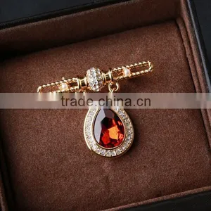 Vintage Multicolor Big Cheap Crystal Diamond Brooch thumbnail-4