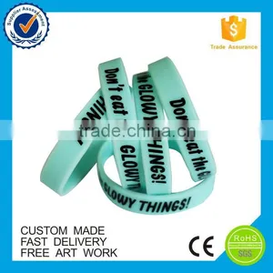 2016 Newest China Custom Amazing Embossed Wristband Silicone thumbnail-5