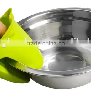 A06-3 Silicone Kitchenware Tool Insulating Grabber thumbnail-6
