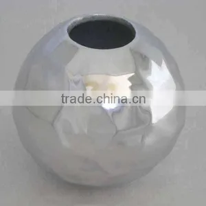 Recycled Aluminum New Design 2014 Mirror Finish Polished Decorative Metal Vase thumbnail-1
